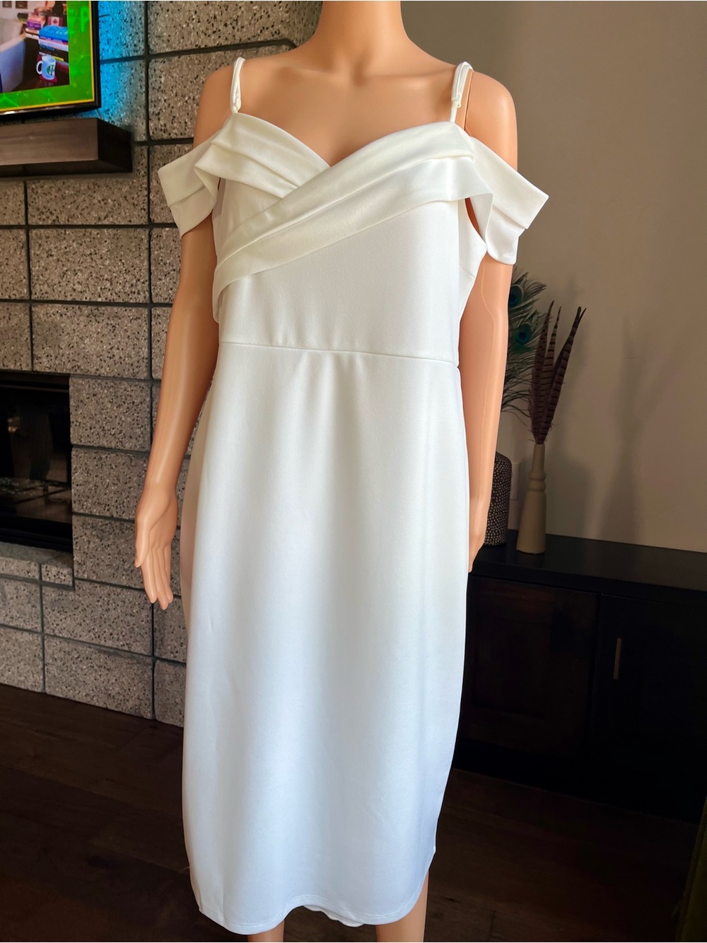Rachael B White Cold Shoulder Crossover Midi Dress Plus Size 18